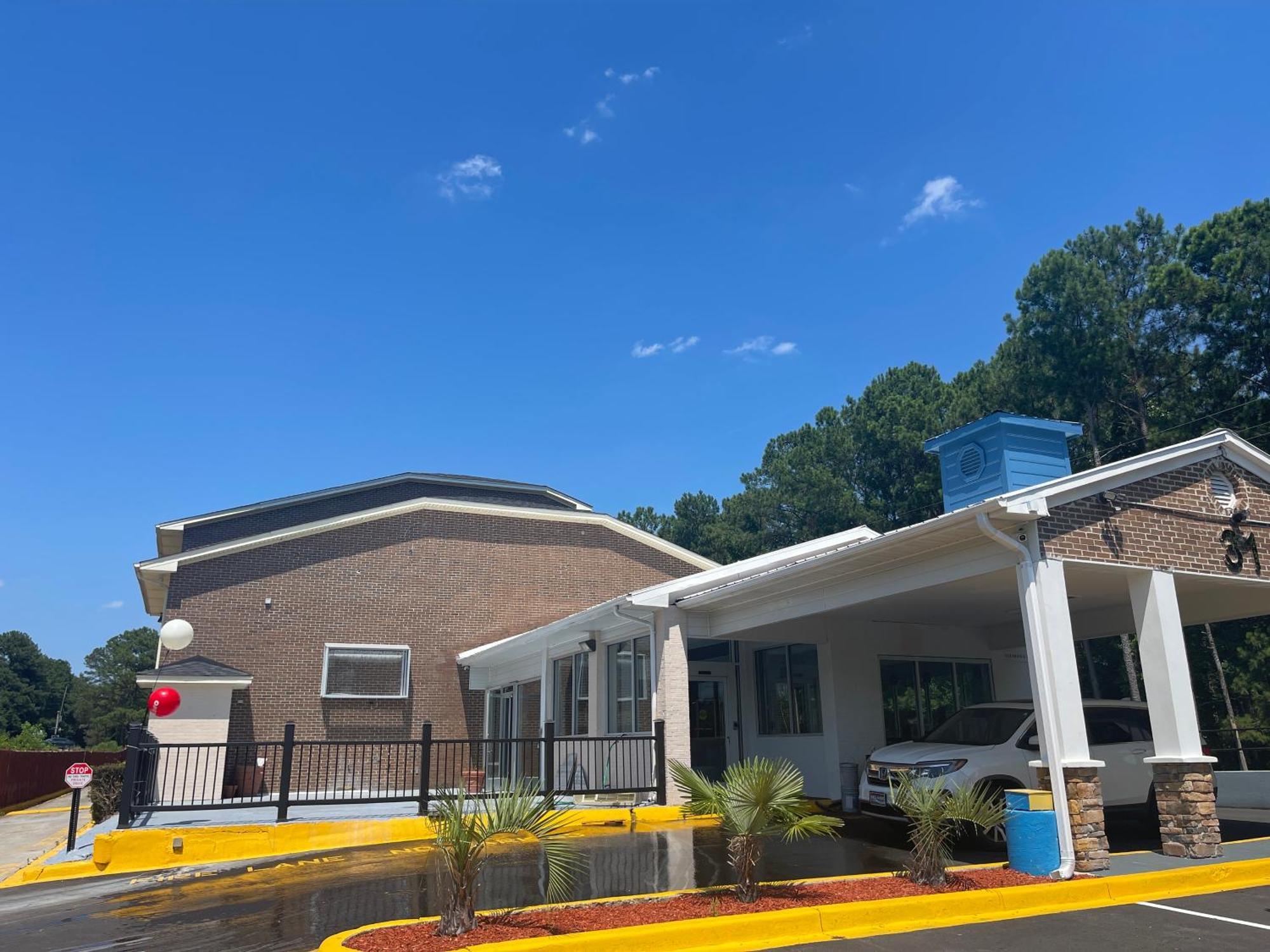 Rodeway Inn Columbia Exterior photo